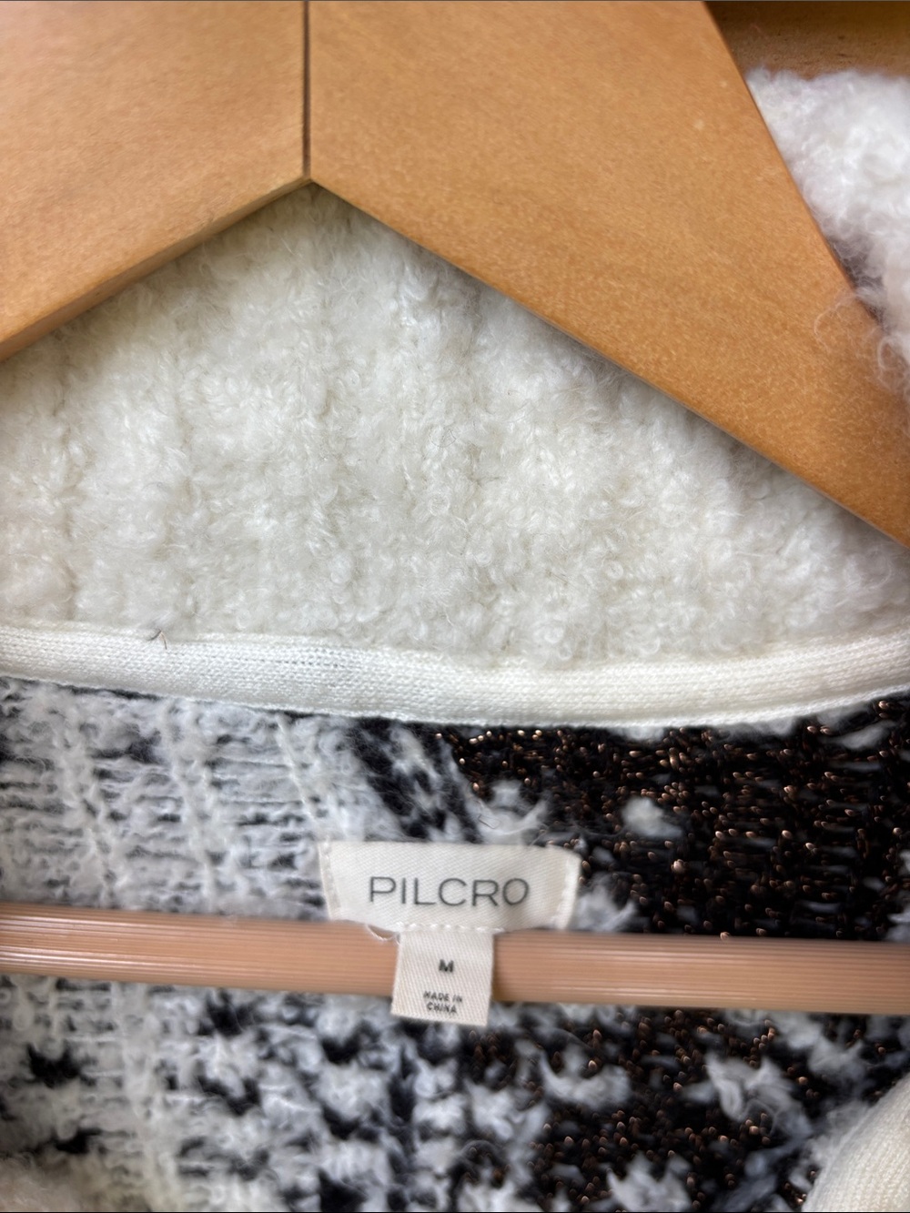 Pilcro V-Neck Fuzzy Printed Popover Sweater Fair Isle Medium - Picture 7 of 12